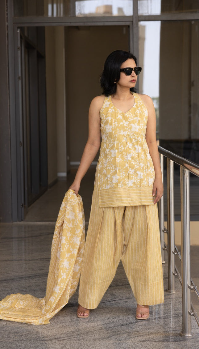 Sunveil Printed Kurta Set With Dupatta