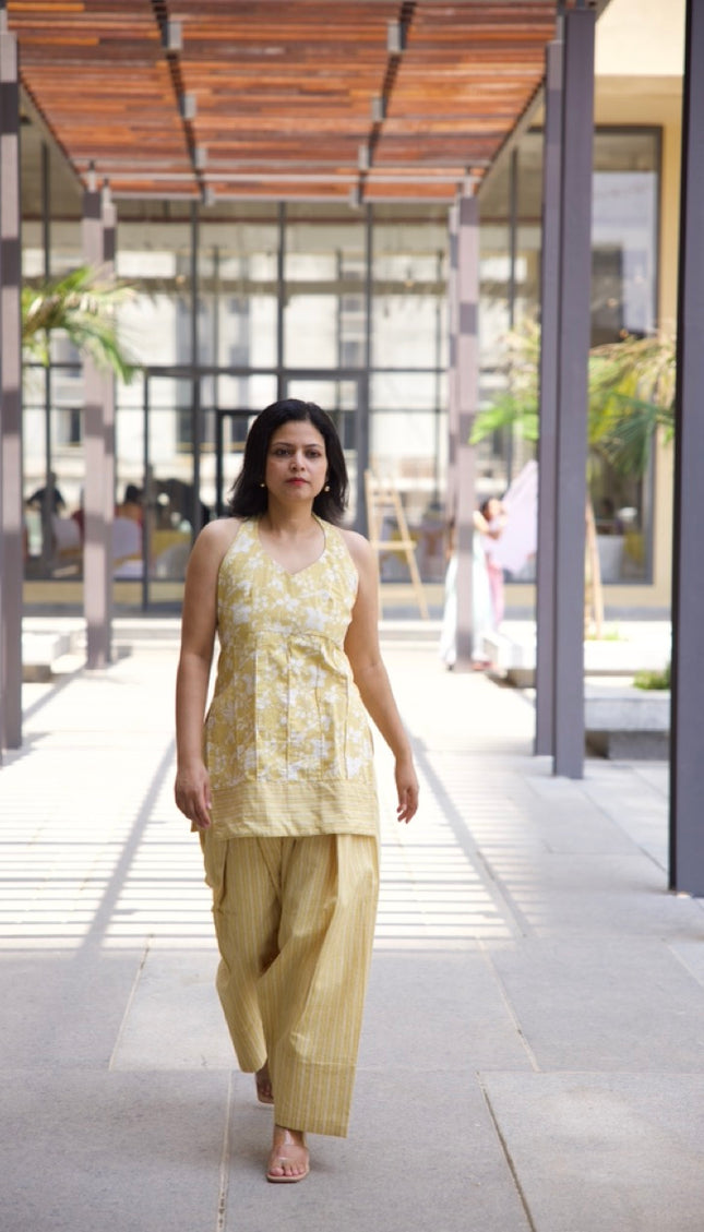 Sunveil Printed Kurta Set With Dupatta